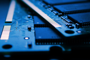 Стрибок пам’яті: чому ШІ ще сильніше розганяє ціни на DRAM і NAND